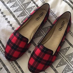Abound Red Plaid Flats
